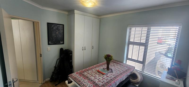To Let 2 Bedroom Property for Rent in Burgundy Estate Western Cape